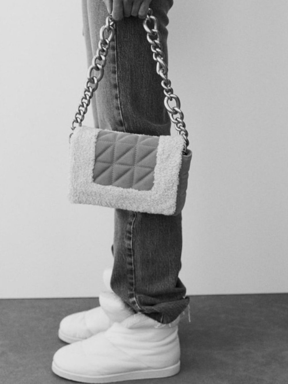 NWOT ZARA LEATHER HEAVY GOLD CHAIN QUILTED/FLEECE SHOULDER BAG - Picture 11 of 11